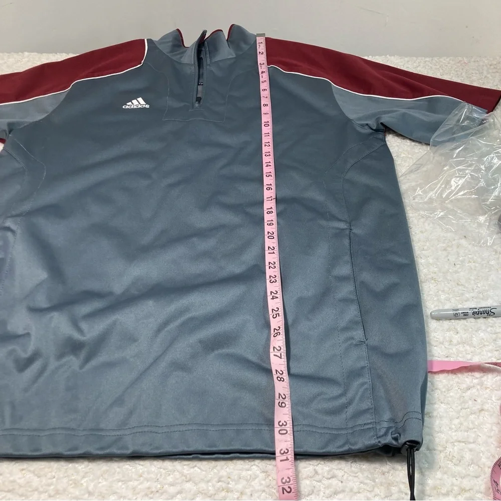 🔥 Adidas Athletic Pullover – Sporty Performance Style 🔥 - Picture 9 of 12
